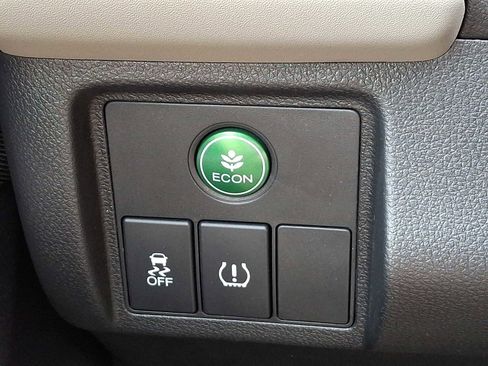 Used 2020 Honda HR-V LX image 23