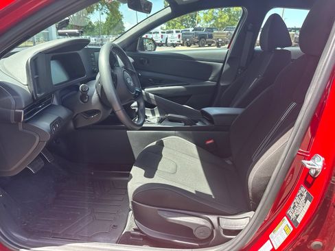 Used 2025 Hyundai Elantra Sport w/ Cargo Package FWD image 5