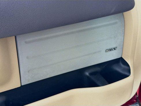 Used 2014 Ford F150 Lariat w/ Equipment Group 502A Luxury image 39