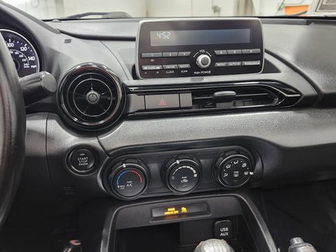 Used 2016 MAZDA MX-5 Miata Sport image 30