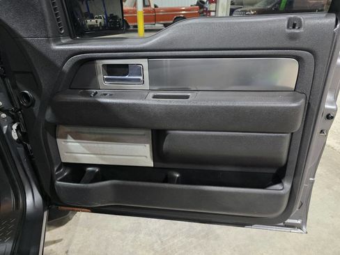 Used 2014 Ford F150 FX4 w/ Equipment Group 401A Mid AWD/4WD image 37