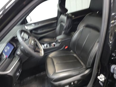 Used 2024 Jeep Grand Cherokee L Limited w/ Black Appearance Package AWD/4WD image 29