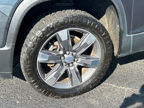 Used 2019 GMC Acadia SLT FWD image 10