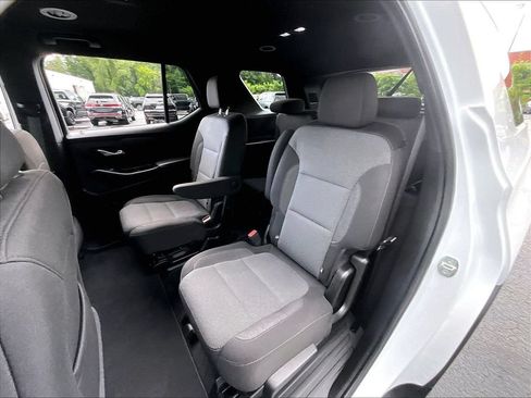 Used 2023 Chevrolet Traverse LT AWD/4WD image 14