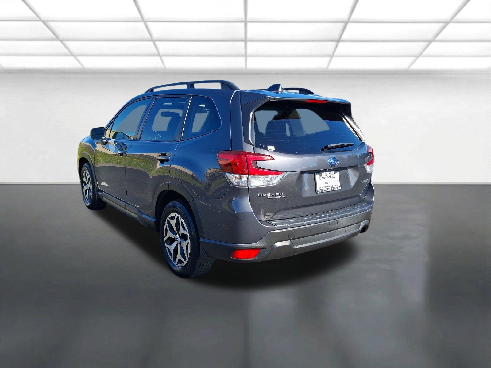 Used 2021 Subaru Forester Premium AWD/4WD image 5