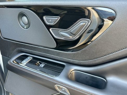 Used 2023 Lincoln Aviator Reserve w/ Equipment Group 201A image 19