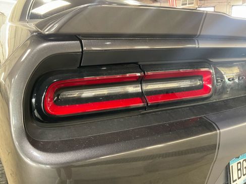 Used 2016 Dodge Challenger SRT w/ Technology Group RWD image 30