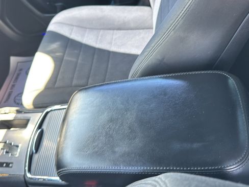 Used 2014 Dodge Charger SE RWD image 26