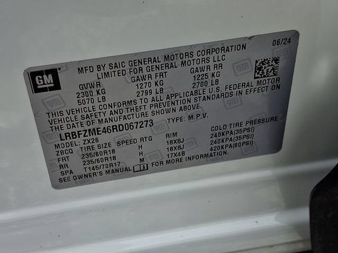 Certified 2024 Buick Envision Preferred AWD/4WD image 26