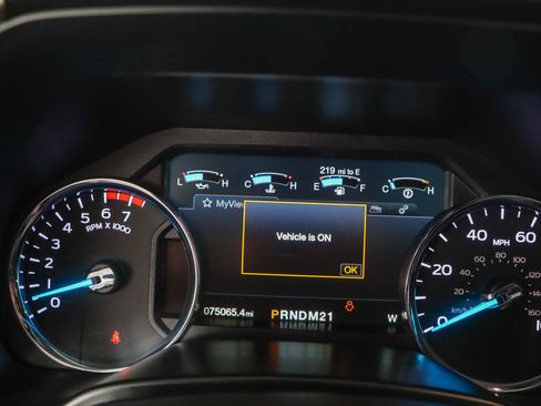 Used 2017 Ford F250 Lariat w/ Chrome Package AWD/4WD image 16