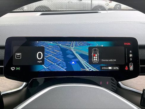 New 2026 Volvo EX90 Plus AWD/4WD image 18