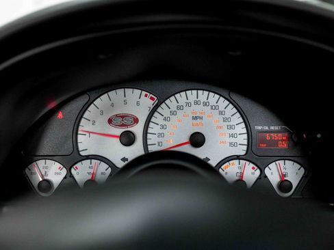 Used 2002 Chevrolet Camaro Z28 w/ SS Performance/Appearance Pkg RWD image 66