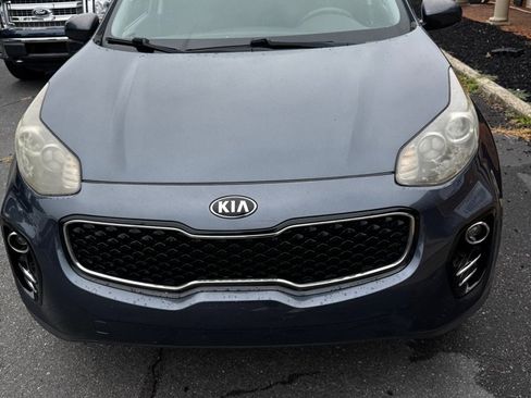 Used 2017 Kia Sportage LX AWD/4WD image 2