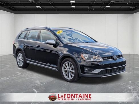 Used 2017 Volkswagen Golf Alltrack SE image 7