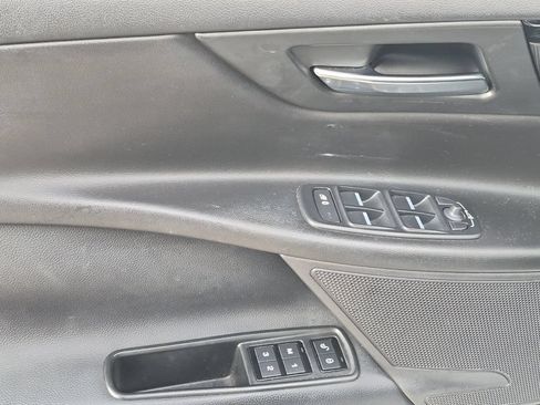 Used 2018 Jaguar XE Premium AWD/4WD image 7