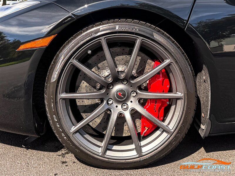 Used 2014 McLaren MP4-12C Spider RWD image 35