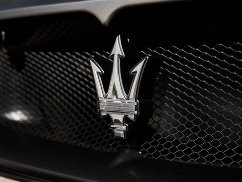 Used 2023 Maserati MC20 Spyder RWD image 8