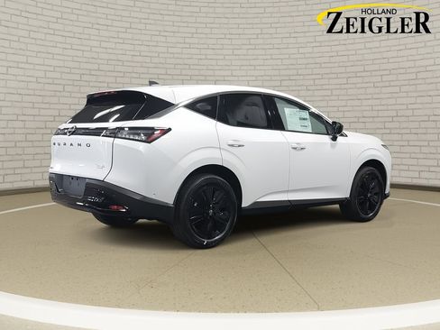Used 2025 Nissan Murano SV AWD/4WD image 5