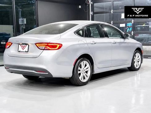 Used 2015 Chrysler 200 Limited FWD image 3