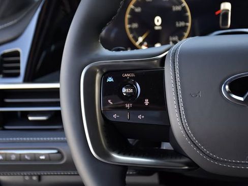 New 2026 INFINITI QX80 Autograph image 8