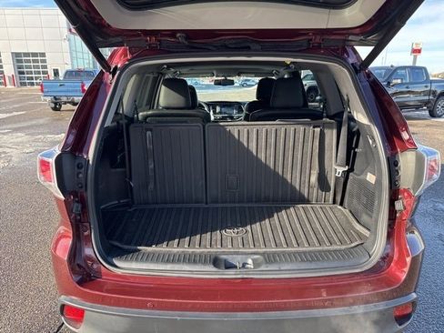 Used 2015 Toyota Highlander Limited image 15