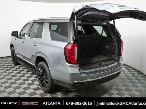 Used 2024 GMC Yukon SLT w/ SLT Luxury Package AWD/4WD image 27