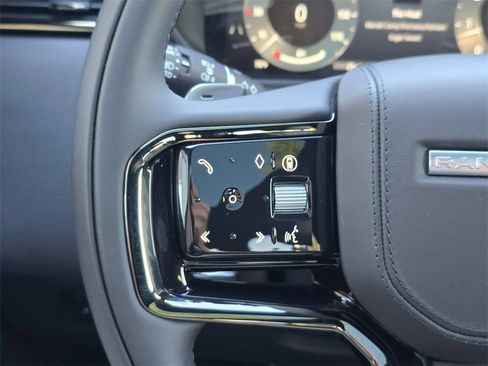 New 2026 Land Rover Range Rover Velar Dynamic SE image 19
