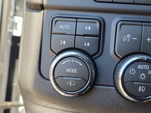 New 2026 Chevrolet Suburban High Country AWD/4WD image 23
