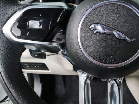 Used 2022 Jaguar XF R-Dynamic SE AWD/4WD image 10