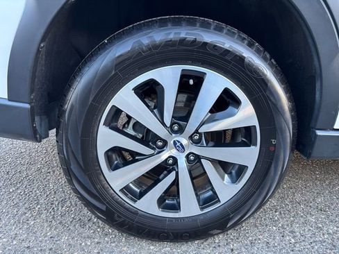 Certified 2025 Subaru Outback AWD/4WD image 29