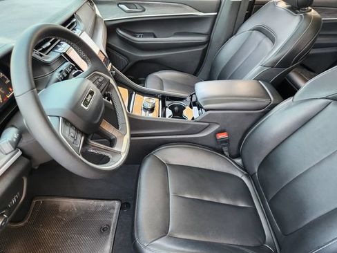 Certified 2023 Jeep Grand Cherokee L Limited AWD/4WD image 14