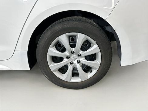 Used 2024 Toyota Corolla LE image 11