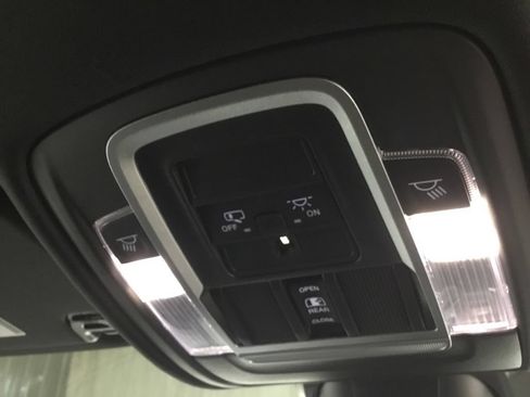 Used 2021 RAM 1500 Sport w/ Trailer Tow Group AWD/4WD image 32
