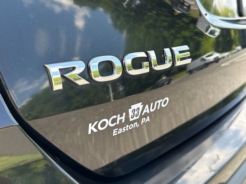 Used 2019 Nissan Rogue SV AWD/4WD image 17