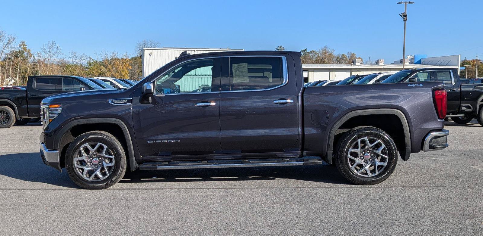 Used 2024 GMC Sierra 1500 SLT w/ SLT Premium Plus Package AWD/4WD image 6