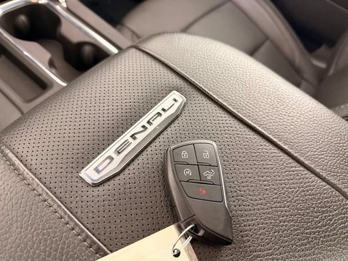Used 2025 GMC Sierra 3500 Denali w/ Technology Package AWD/4WD image 36