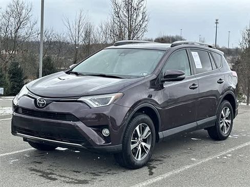 Used 2017 Toyota RAV4 XLE image 1