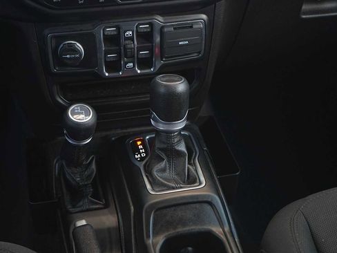 Used 2021 Jeep Wrangler Unlimited Sport image 21