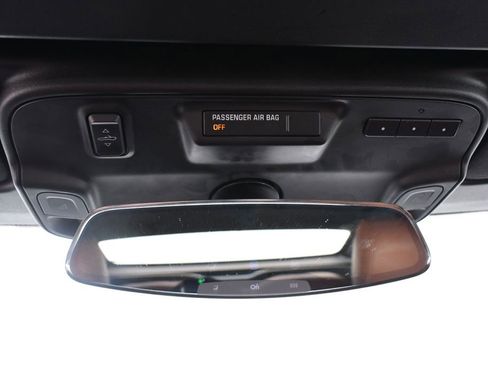 Used 2017 Chevrolet Camaro SS image 31