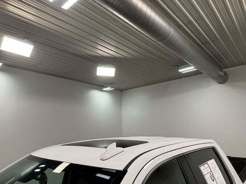 Used 2021 GMC Sierra 1500 SLT image 43