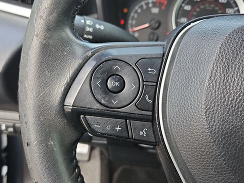 Used 2022 Toyota Corolla SE image 18