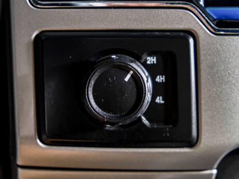Used 2022 Ford F350 Lariat w/ Lariat Ultimate Package AWD/4WD image 23