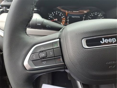 Certified 2024 Jeep Compass Limited image 16