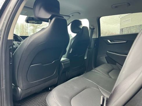 Certified 2022 Kia EV6 Wind image 13