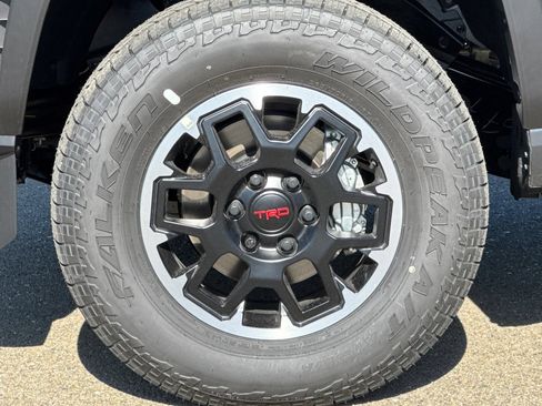 New 2026 Toyota Tacoma TRD Off-Road AWD/4WD image 32