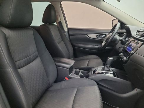 Used 2019 Nissan Rogue SV FWD image 21