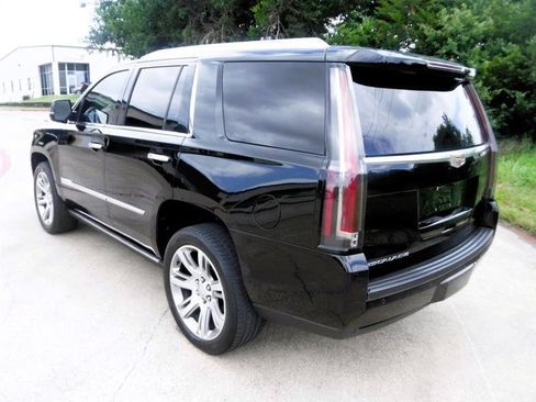 Used 2015 Cadillac Escalade Premium AWD/4WD image 12