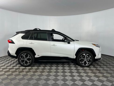 Used 2025 Toyota RAV4 XSE image 3