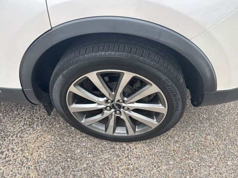 Used 2019 Lincoln Nautilus Select FWD image 18