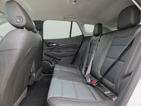 New 2026 Chevrolet Trax LT FWD image 10